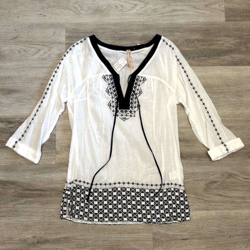 NWT boutique brand BAILEY44 boho 100% cotton embroidered summer blouse top.